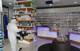Alanya’daki eczaneler dezenfekte edildi
