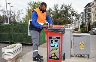 Aliağa Belediyesi kullanılmış eldiven ve maskeleri...