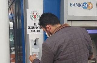Altınova’da dezenfektan noktaları oluşturuldu