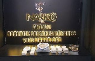Antalya’da 10 kilo 420 gram uyuşturucu ele geçirildi