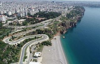 Antalya’da dört günlük kısıtlamada 3 milyon...