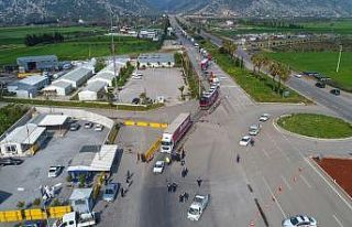 Antalya’da korona yasağına uymayanlara ceza yağdı