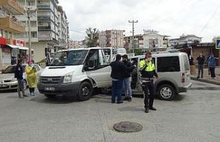 Antalya’da trafik kazası: 2 yaralı