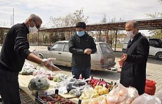 Arguvan’da maske dağıtıldı