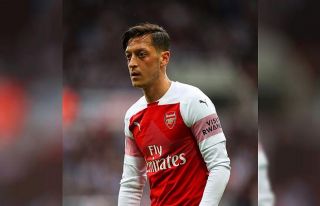 Arsenal’de Mesut Özil krizi