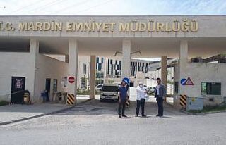 Aselcioğlu Sabunculuk polislere hijyen paketi hediye...