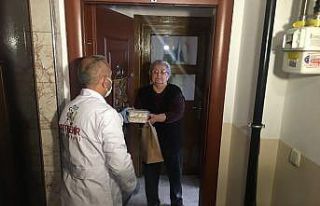 Ataşehir’de 65 yaş üstü vatandaşlara ve ihtiyaç...