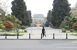 Azerbaycan’da korona virüs nedeniyle sokaklar boşaldı