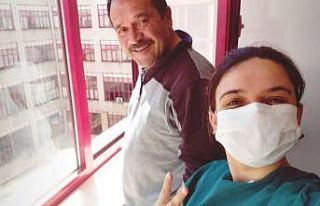 Babasının korona tedavisi gördüğü hastanede...