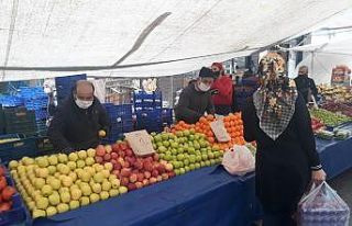 Bağcılar’da pazarlarda korona virüse karşı...