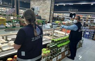 Bağlar Belediyesi kısıtlama öncesinde marketleri...