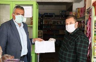 Bakkallardaki 10 bin liralık borcu ödedi