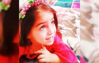 Balkondan düşen 3 yaşındaki çocuk hayatını...