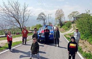 Balon ve Türk bayraklarıyla donatılan jandarma...
