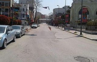 Bandırma’da cadde ve sokaklar sessizliğe büründü