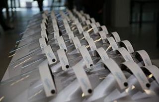 Başakşehir Belediyesi’nden haftada bin adet yüz...