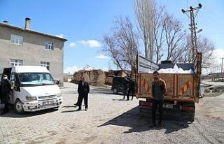 Başkale’de karantinada olan 270 aileye yardım