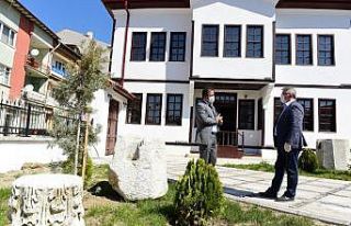 Başkan Aşgın güngörmüşler konağını inceledi