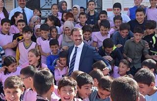 Başkan Geylani’den 23 Nisan mesajı