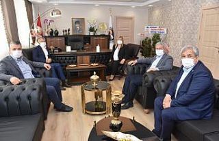 Başkan Karalar: "Hizmetlerimizle Ceyhan’ı...