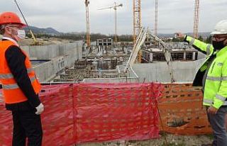 Başkan Sebahattin Ceyhun: "Hastane inşaatımız...