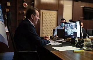 Başkan Seçer, ilçe belediye başkanlarıyla video...