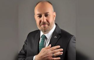 Başkan Tekin’in 23 Nisan mesajı