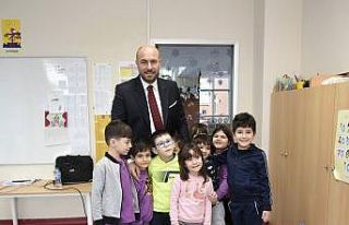 Başkan Togar öğrencilerin 23 Nisan coşkusuna ortak...