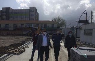 Başkan Topaloğlu Cumhuriyet Meydanındaki çalışmaları...