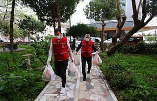 Bayraklı Belediyesinden vatandaşlara destek