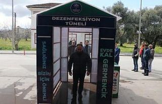 Belediye kendi imkanlarıyla dezenfeksiyon tüneli...