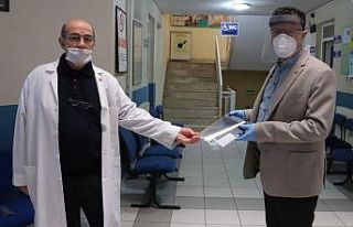 Belediye sağlık çalışanlarına koruyucu siperlik...