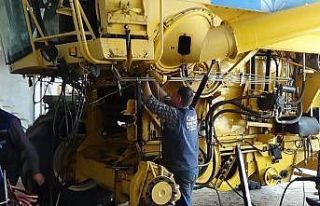 Biçerdöverler hasada hazırlanıyor