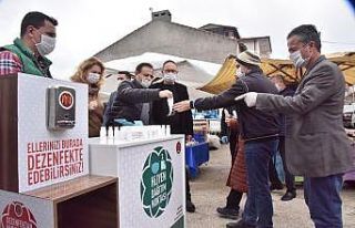 Bilecik’te maskesi olmayanlar pazara alınmadı