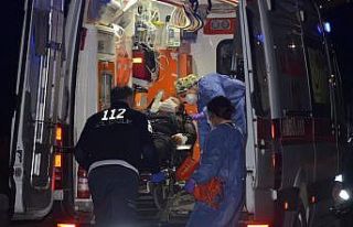 Bileklerini keserek intihar etmek istedi