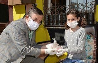 Bilgisayar için biriktirdikleri parayı Milli Dayanışma...