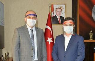 BİLSEM’lerde üretilen siperlikler emniyete teslim...