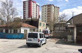Bir haftadır haber alınamayan yaşlı adam evinde...