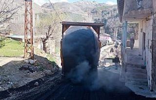 Bitlis Belediyesinden yol asfaltlama çalışması