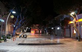 Bodrum sokakları karanlıktan kurtuldu