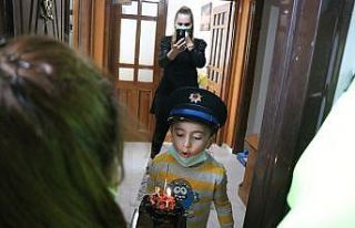 Bolu’da, astım hastası çocuğa polislerden doğum...