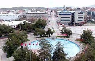 Boş kalan sokaklar havadan görüntülendi