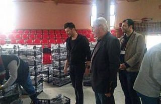 Bozyazı’da yaşlılara sebze ve meyve