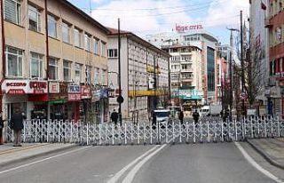 Bu caddede sokağa çıkmak yasak