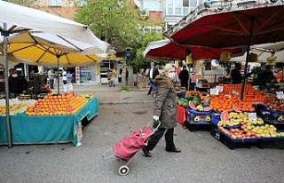 Buca pazarlarında OHAL: İçerde ve dışarda Covid-19...