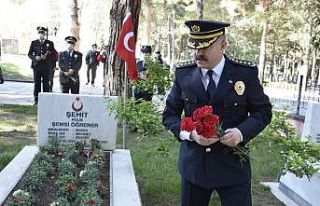 Burdur’da sosyal mesafeli Polis Günü kutlaması
