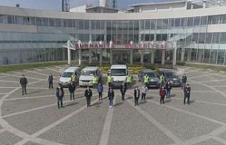 Burhaniye Belediyesi’nden 1300 kişiye yardım paketi