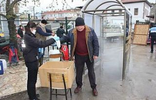 Burhaniye’de 6 bin maske dağıtıldı