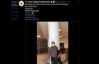 Bursa’da koronayı yenen hasta alkışlarla taburcu...