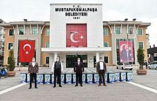 Bursa’da kullanılmış maske ve eldivenler tıbbi...